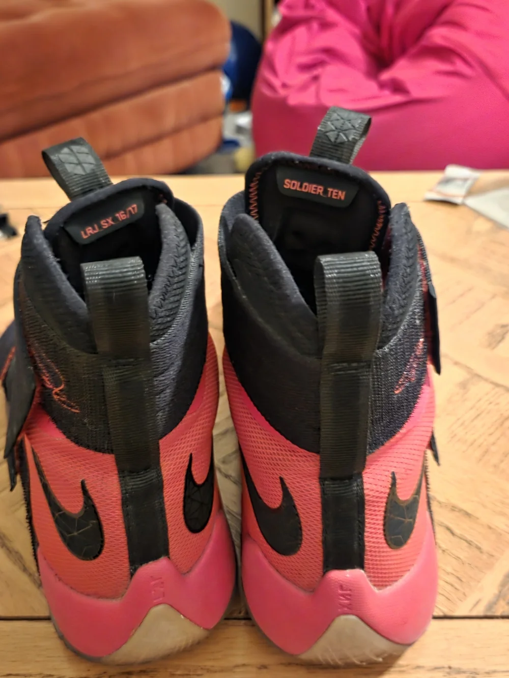 Men's Black Athletic Strap Sneakers with Red Accents - Picture 2 of 5